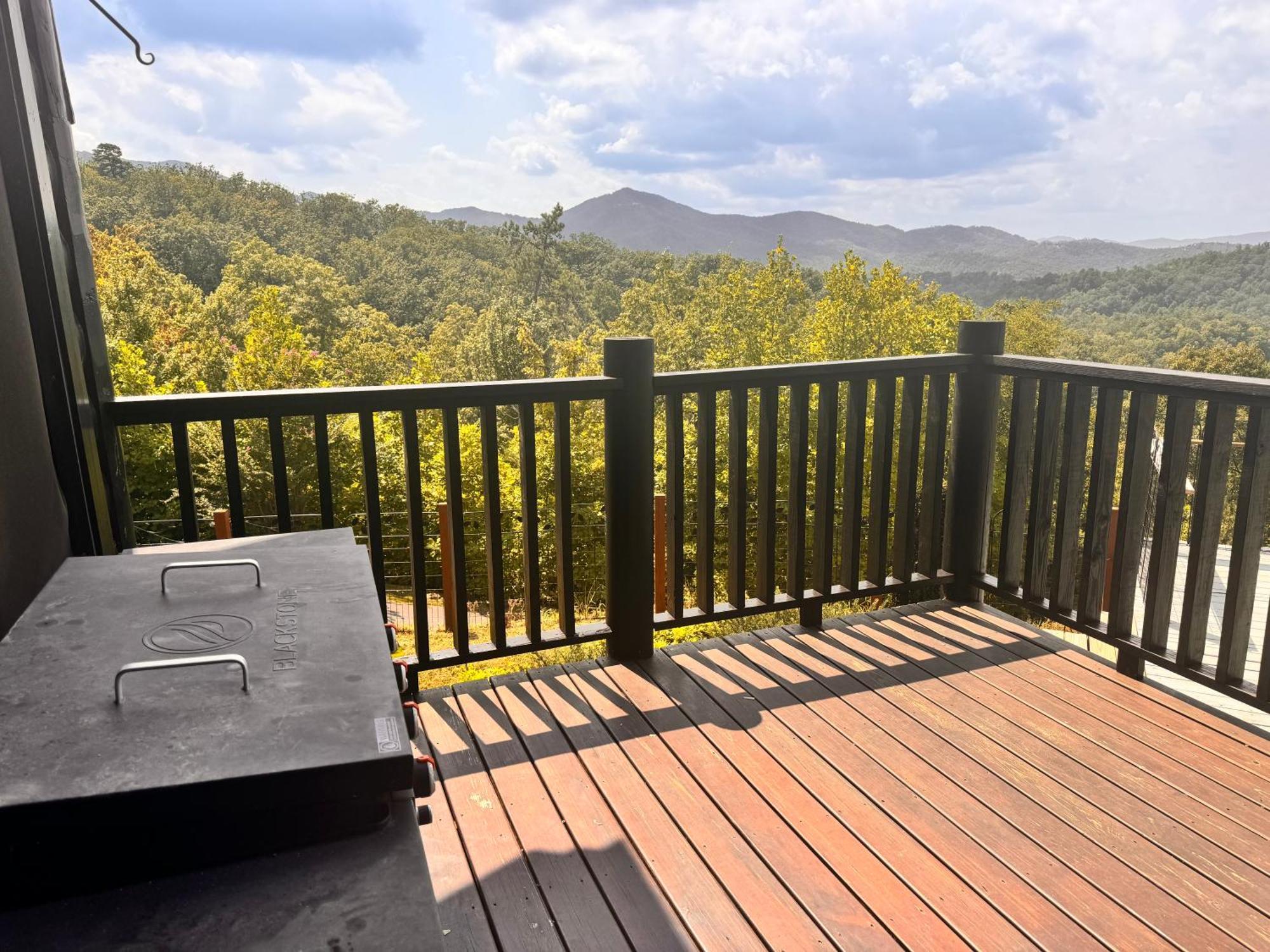 Smoky Best - Glowing Twilight Pigeon Forge Exterior photo